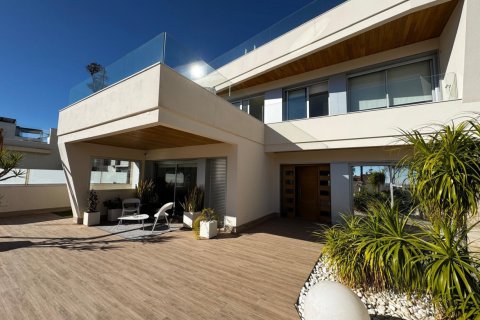 4 bedrooms Villa in Campoamor, Spain No. 125547
