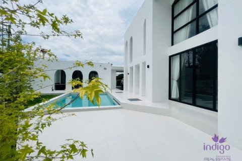 5 bedrooms House in Chiang Mai, Thailand No. 97799 12