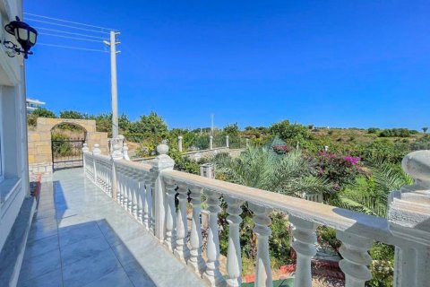 8 rooms Villa in Binh Duong, Vietnam No. 21763 4