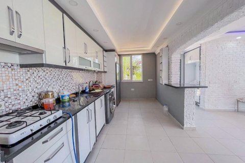 8 rooms Villa in Binh Duong, Vietnam No. 21763 12