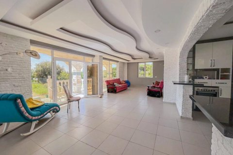 8 rooms Villa in Binh Duong, Vietnam No. 21763 14