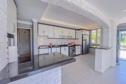 8 rooms Villa in Binh Duong, Vietnam No. 21763 15