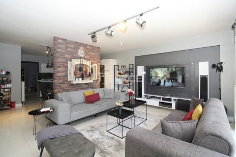 5 bedrooms Villa in Quang Ngai, Vietnam No. 14328 14