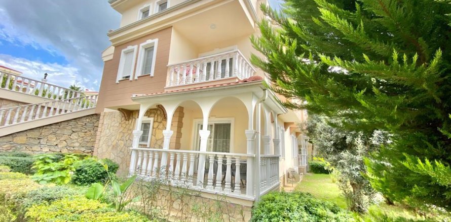 4 rooms Villa in Alanya, Turkey No. 21168