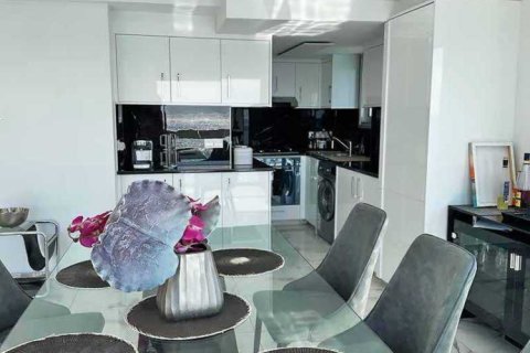 3 bedrooms Apartment in Germasogeia, Cyprus No. 34904 4