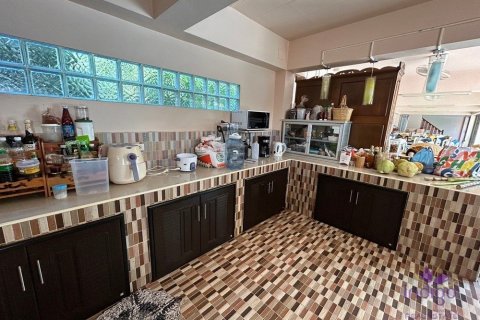 Commercial property en Chiang Mai, Thailand No. 97798 17