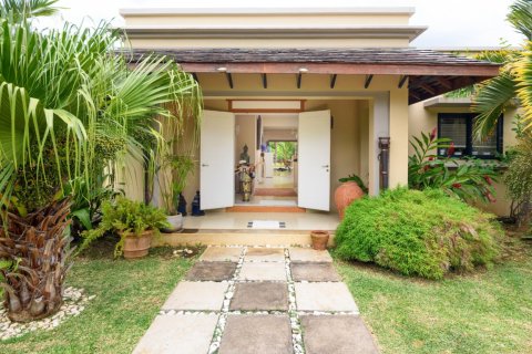 3 dormitorios Villa en Riviere Noire, Mauritius No. 60849 2
