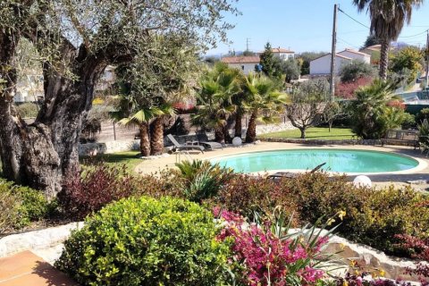 3 bedrooms Villa in La Gaude, France No. 99759 9