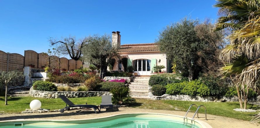 3 bedrooms Villa in La Gaude, France No. 99759