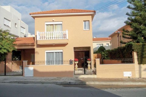 3 bedrooms Villa in Limassol, Cyprus No. 105644 1
