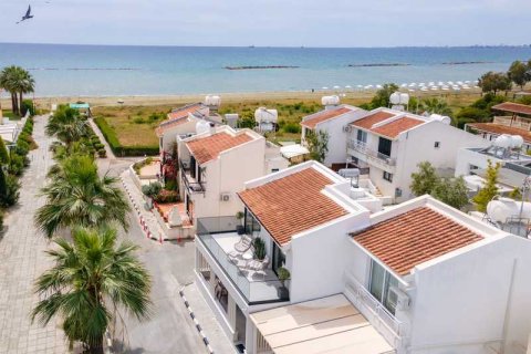 2 chambres Maisonnette à Larnaca, Cyprus No. 101345 4