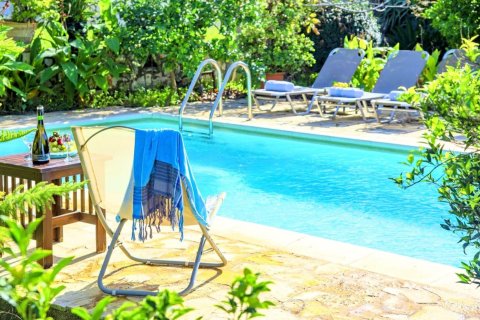 4 bedrooms House in Chania, Greece No. 23979 13