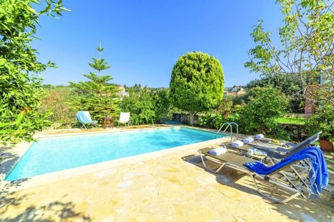 4 bedrooms House in Chania, Greece No. 23979 2