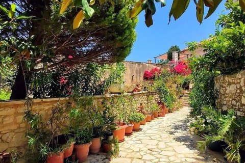 4 bedrooms House in Chania, Greece No. 23979 14