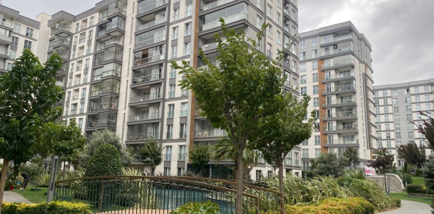 2 bedrooms Apartment in Istanbul, Turkey No. 15613