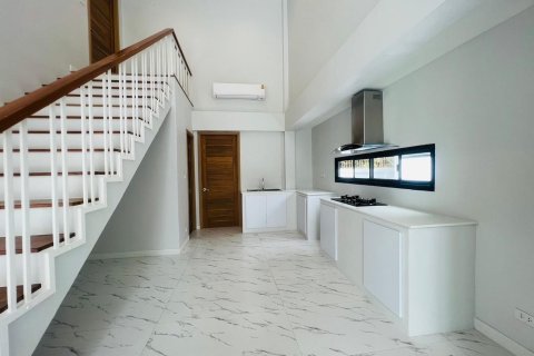 5 bedrooms House in Chiang Mai, Thailand No. 97744 14