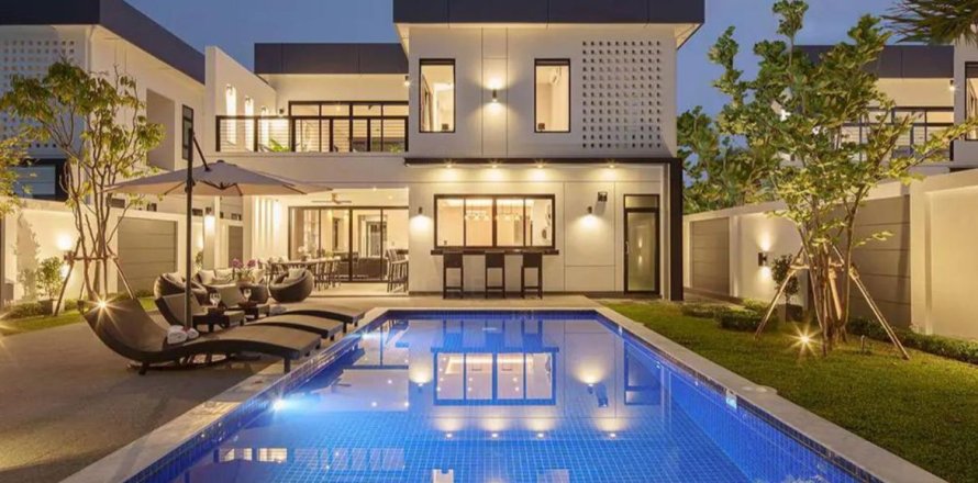 4 bedrooms House in Chiang Mai, Thailand No. 97866