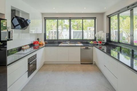 4 bedrooms House in Chiang Mai, Thailand No. 97866 27