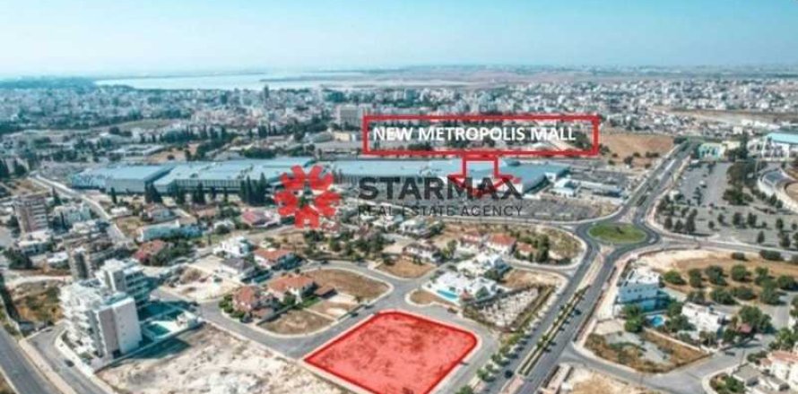 Commercial property in Larnaca, Cyprus No. 82512