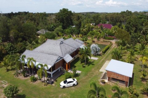 5 bedrooms Villa in Phang Nga, Thailand No. 97202 1