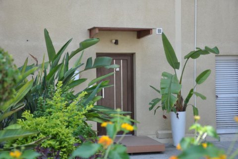 3 bedrooms Apartment in Limassol, Cyprus No. 106117