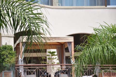 Квартира с 3 спальнями в Лимассол, Кипр №106117 13