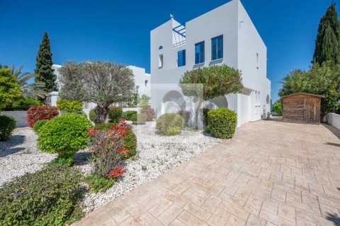 3 bedrooms House in Polis, Cyprus No. 101446 4