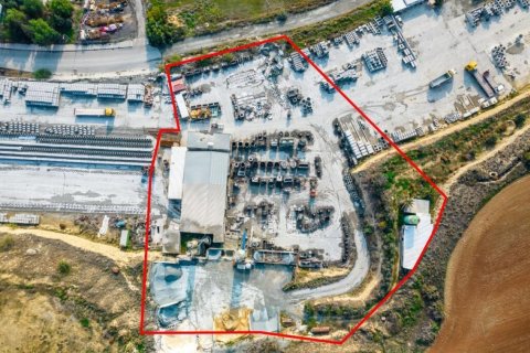 288m² Commercial property à Nicosia, Cyprus No. 104975 6