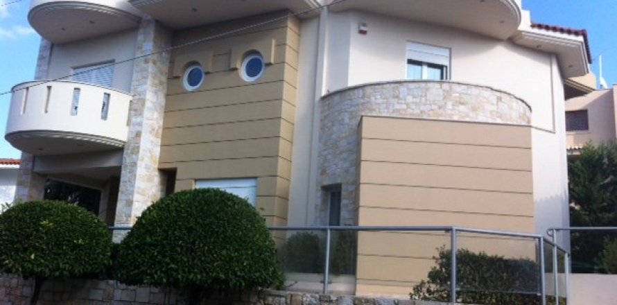 7 bedrooms House in Voula, Greece No. 58573