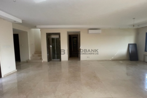 4 bedrooms House in Strovolos, Cyprus No. 65357 2