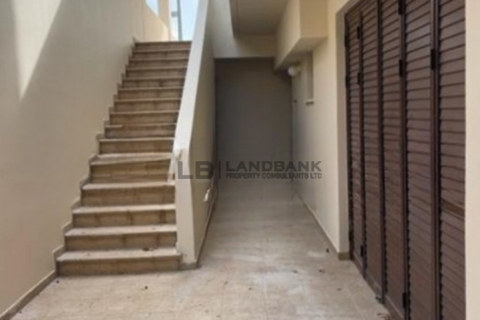 4 bedrooms House in Strovolos, Cyprus No. 65357 3