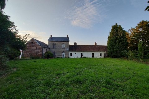 5 bedrooms House in Montigny-les-Jongleurs, France No. 69447 4