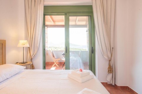 5 bedrooms House in Methoni, Greece No. 109512 12