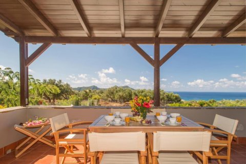 5 bedrooms House in Methoni, Greece No. 109512 2