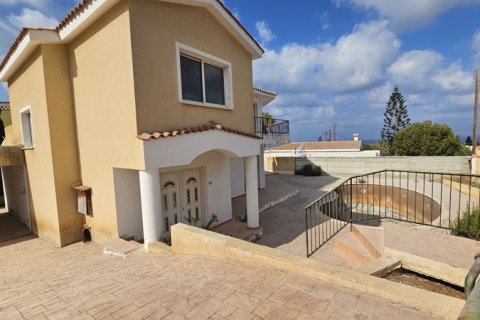 5 bedrooms Villa in Agios Georgios, Cyprus No. 65109 4