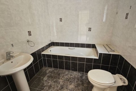 5 bedrooms Villa in Agios Georgios, Cyprus No. 65109 16