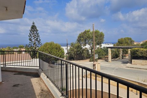 5 bedrooms Villa in Agios Georgios, Cyprus No. 65109 24