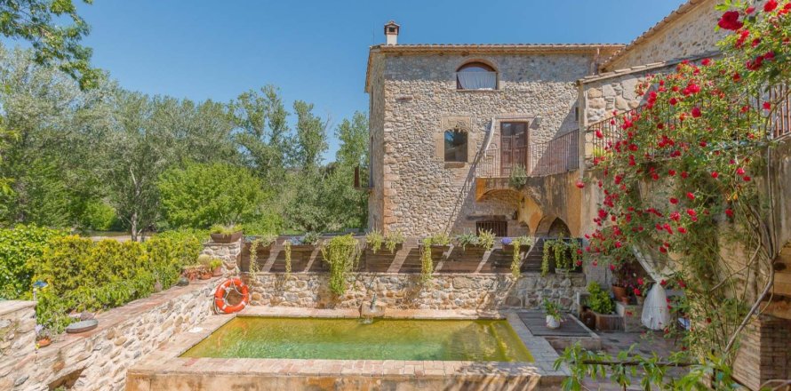 8 chambres Commercial property à Bum To, Vietnam No. 25314