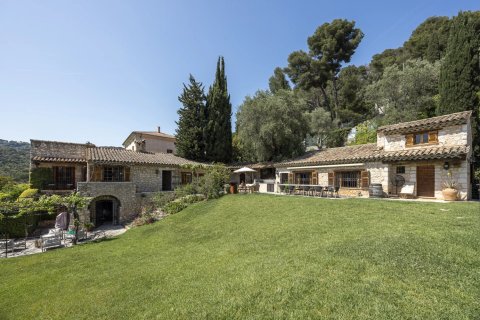 6 bedrooms Villa in Saint-Paul-de-Vence, France No. 75929 4