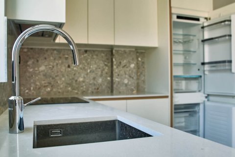 2 dormitorios Apartment en Tivat, Montenegro No. 104685 14