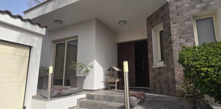 3 chambres Villa à Kolossi, Cyprus No. 101057