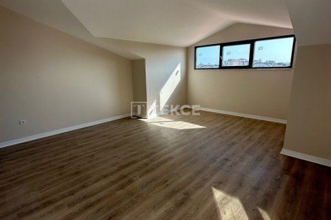 4 bedrooms Villa in Vu Xa, Vietnam No. 12320 16