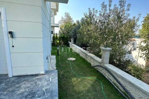 4 bedrooms Villa in Vu Xa, Vietnam No. 12320 5