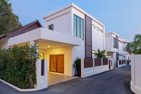 190m² Villa en Rawai, Thailand No. 97372 28