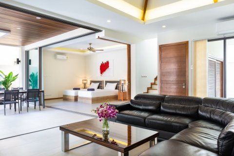 190m² Villa en Rawai, Thailand No. 97372 6