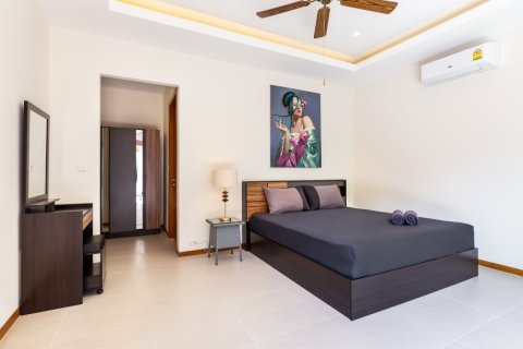 190m² Villa en Rawai, Thailand No. 97372 16