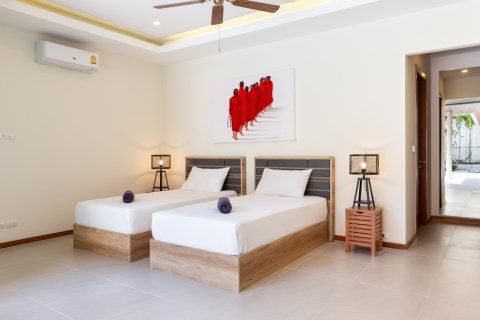 190m² Villa en Rawai, Thailand No. 97372 12