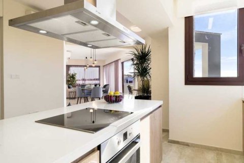 2 bedrooms Apartment in Mouttagiaka, Cyprus No. 65698 8