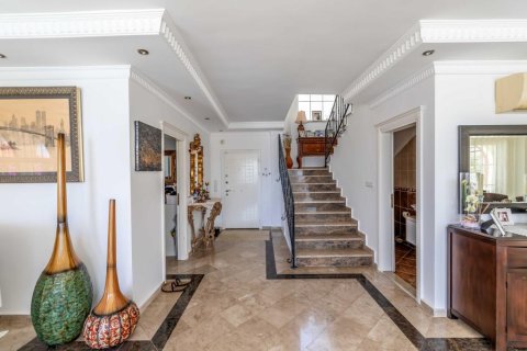 4 bedrooms Villa in Cai Rang, Vietnam No. 14188 2