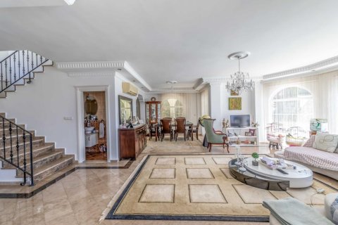 4 bedrooms Villa in Cai Rang, Vietnam No. 14188 3